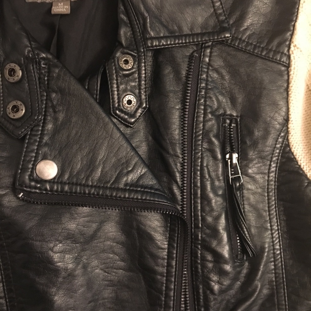 Faux leather and knit sleeve jacket - Picture 4 of 6